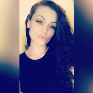 Meet your Posher, Kassandra